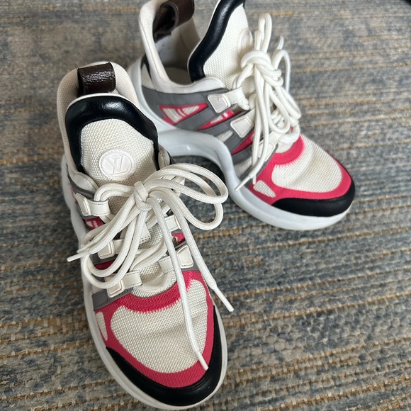 Louis Vuitton LV sneakers Archlight - Picture 2 of 4